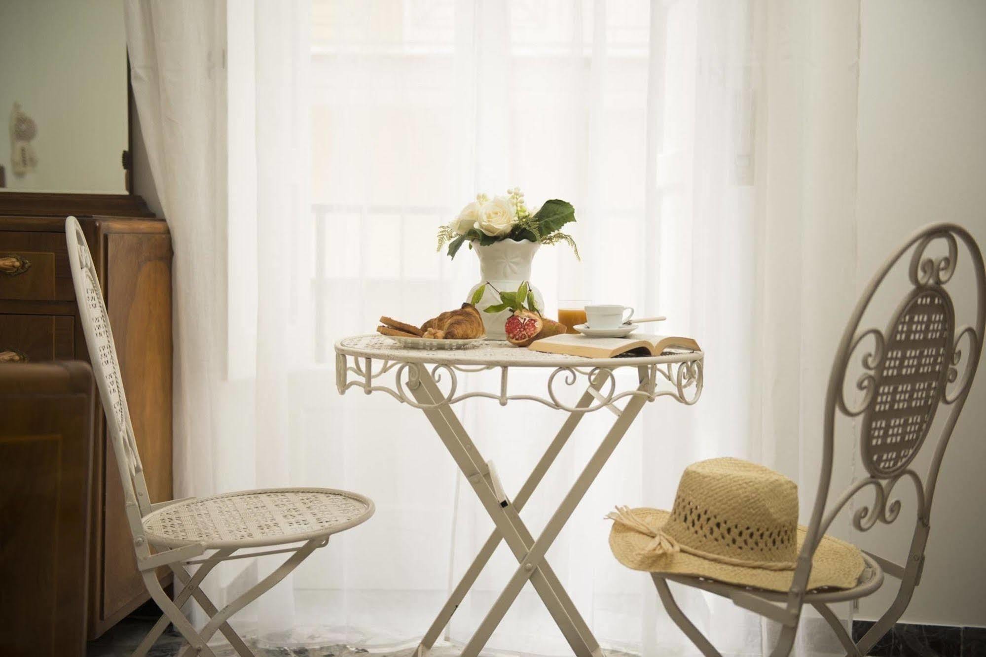 Dimora Cappuccini Guest House Cisternino Εξωτερικό φωτογραφία